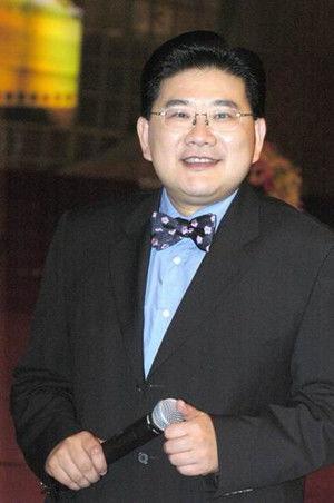 曹可凡个人资料照片,魅力主播的蜕变之路